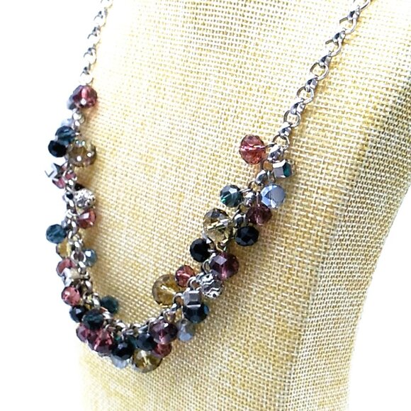 LOFT Acrylic Cluster Beaded Collar Necklace Silver-tone Chain - Picture 3 of 16